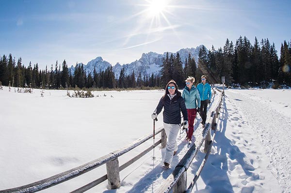 Fun Active organisierte Wintertouren Südtirol Winterwandern Dolomiten Cortina Skilanglauf Urlaub